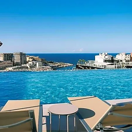 Voco By Ihg Hotel Malta